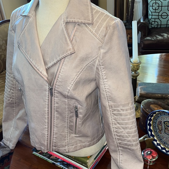 Tribal Jeans Blush Vegan Leather Moto Jacket - Picture 6 of 16